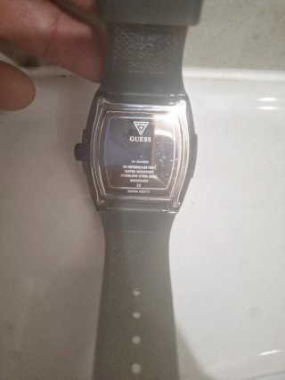 Reloj Guess Gris