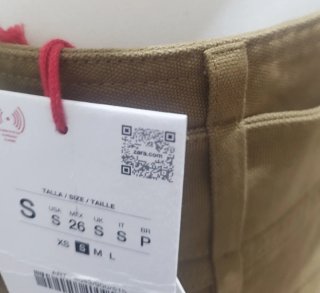 Minifalda estilo cargo algodón. Zara SRPLS.