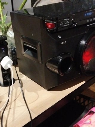 Altavoz LG Negro/Rojo Multifunción