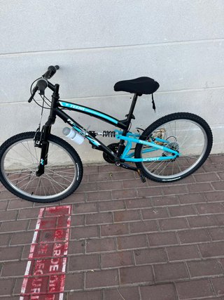 Bicicleta niño azul y negra