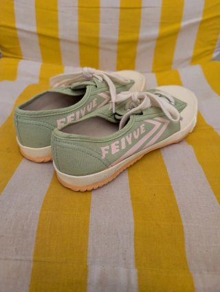 Zapatillas Feiyue verdes y beige