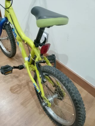 Bicicleta Orbea y Patinete Molto Niño/a