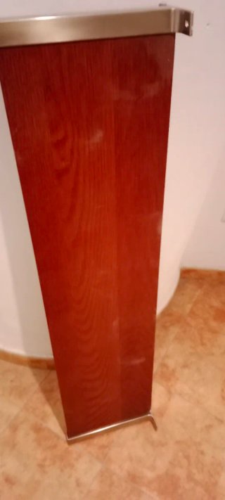 2 Baldas de madera y metal