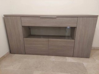 Mueble de comedor madera clara