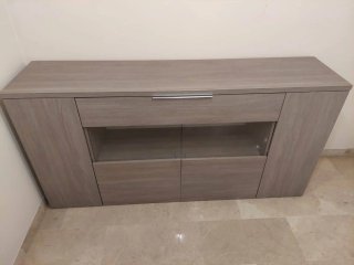 Mueble de comedor madera clara