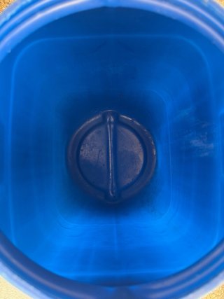 Bidón plástico azul para líquidos