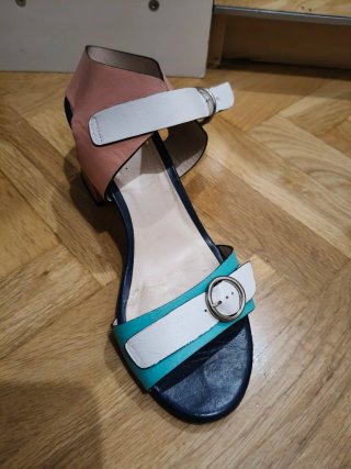 Zapatos vintage tacón rosa y turquesa
