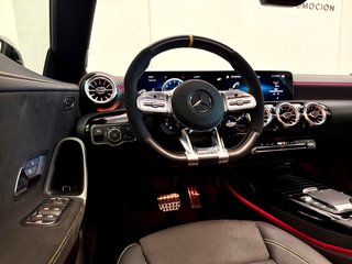 Mercedes-Benz CLA 45 S AMG Shooting Brake 8G-DCT
