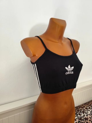Top Adidas Negro Talla M