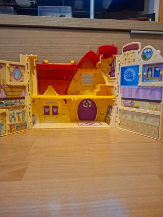 Casa Cuentos Pin y Pon