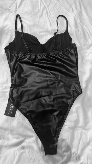 Body efecto piel negro