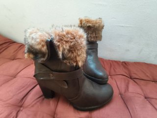 Botines marrones con pelo