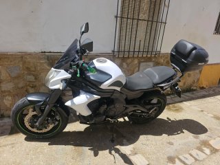 Kawasaki ER 6N 650cc A2 limitada en papeles.