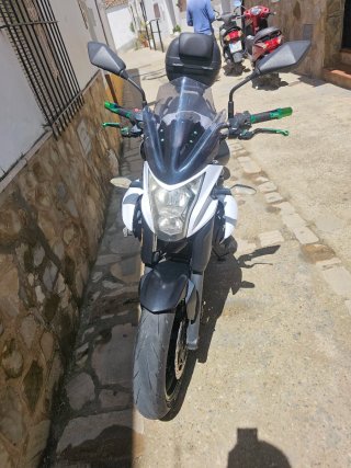 Kawasaki ER 6N 650cc A2 limitada en papeles.