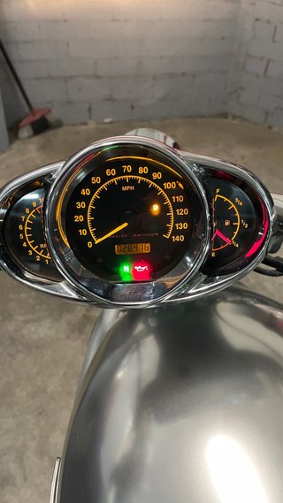 Harley Davidson V-rod Centenario Plata