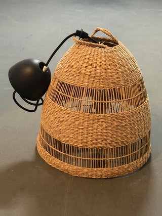 Lámpara de techo de junco estilo Ikea