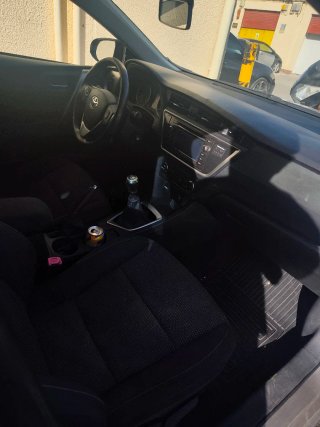 Toyota Auris 2015