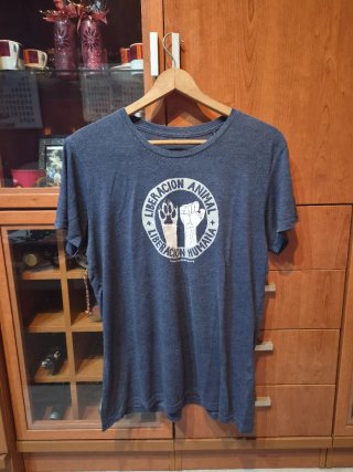 Camiseta Liberación Animal Gris