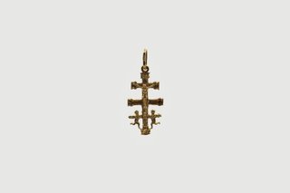 Cruz De Oro De 18K.. Ref: 003-03-02657