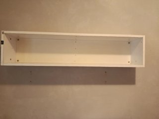 Estantería flotante blanca