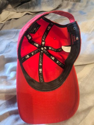Gorra New Era NY Yankees Roja y Dorada