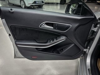 Mercedes-Benz Clase CLA AMG NIGHT