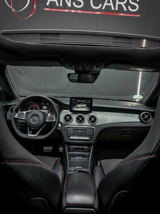 Mercedes-Benz Clase CLA AMG NIGHT