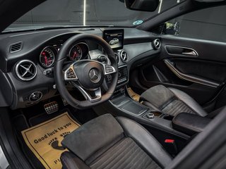 Mercedes-Benz Clase CLA AMG NIGHT