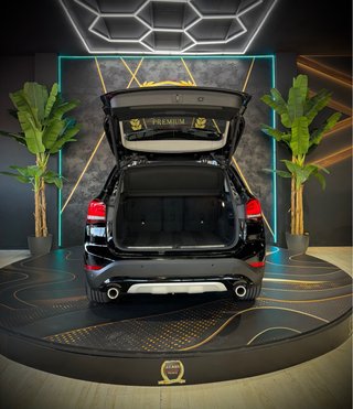 BMW X1 ( X-LINE )