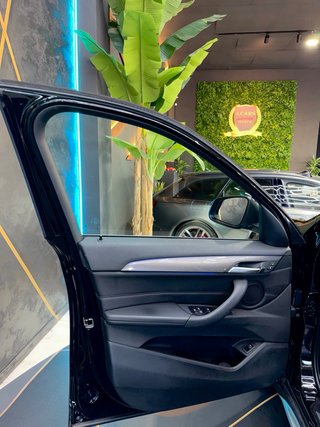 BMW X1 ( X-LINE )