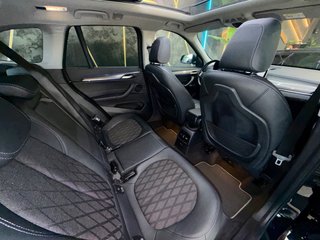 BMW X1 ( X-LINE )