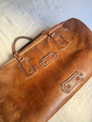 Bolso de piel vintage marrón