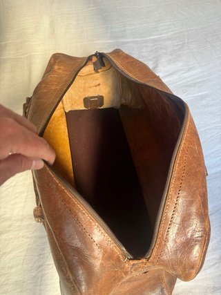 Bolso de piel vintage marrón