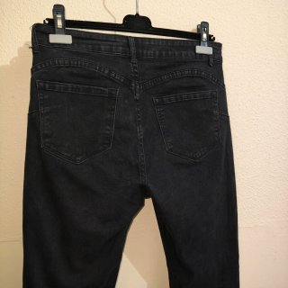 Pantalón vaquero negro mujer