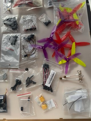 Lote Drones y Accesorios