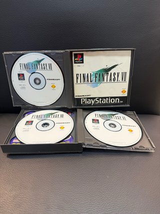 Final Fantasy VII PAL Castellano PS1 1997