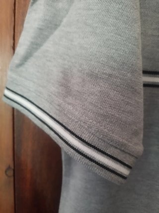 Camiseta cuello pico hombre GREEN COAST gris