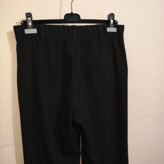 Pantalón negro bota ancha campana