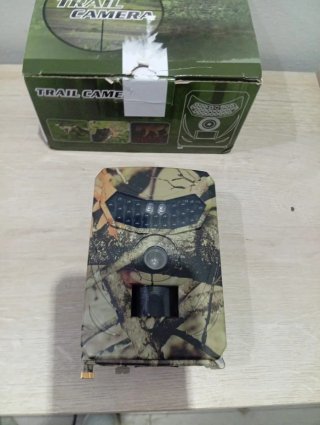 Cámara de fototrampeo camuflaje