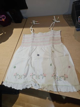 Vestido blanco verano con flores
