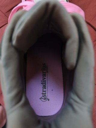 Zapatillas Stradivarius verde y blanco
