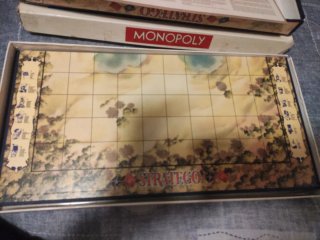 Juegos de mesa Monopoly y Stratego año 80