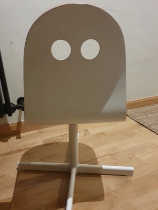 Silla infantil blanca para escritorio