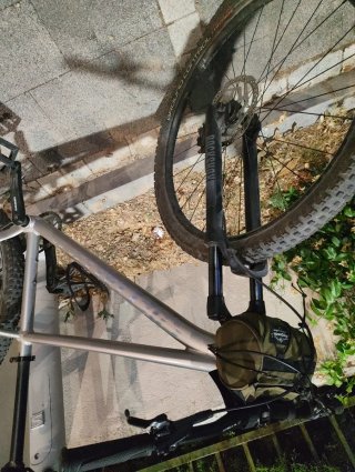 Bicicleta Specialized Rockhopper 29' RockShox