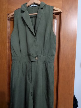 Mono Mango Talla M Verde Oliva