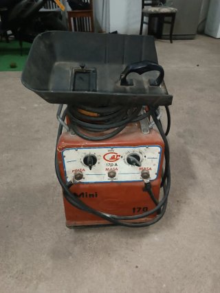 Soldadora Eléctrica Car Mini 170A