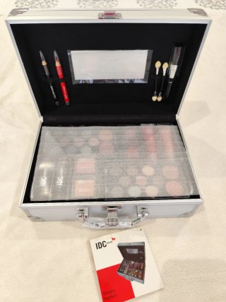 Estuche de Maquillaje IDC Nuevo