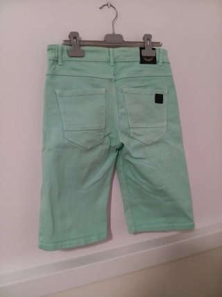 Vaqueros cortos niño verde manzana T.15