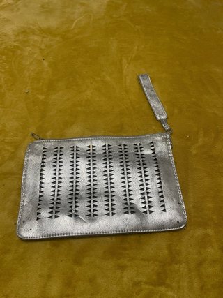 Bolso de mano Parfois plateado
