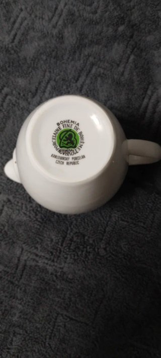 Jarra lechera porcelana fina Bohemia